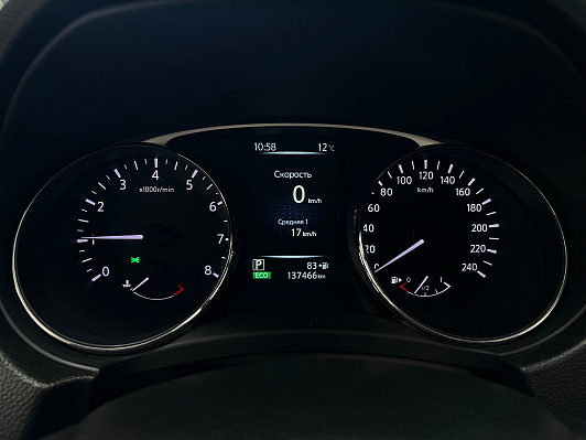 Nissan X-Trail LE, 2015 года, пробег 137000 км