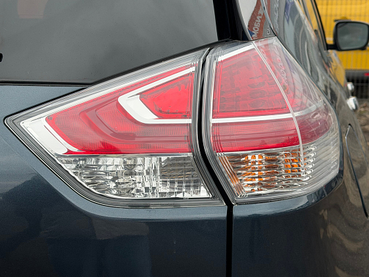 Nissan X-Trail SE, 2017 года, пробег 112000 км