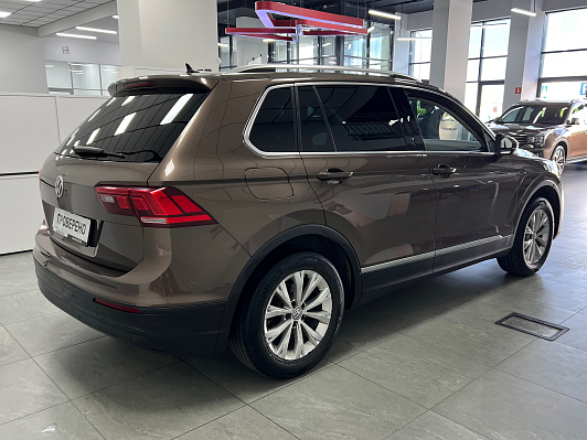 Volkswagen Tiguan Comfortline, 2017 года, пробег 176000 км
