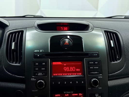 Kia Cerato, 2012 года, пробег 207004 км