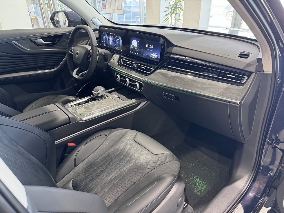 Hongqi HS5 Делюкс (Deluxe), коричневый