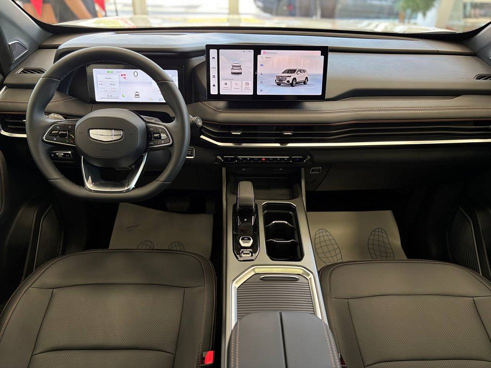 Geely Okavango Флагман, белый