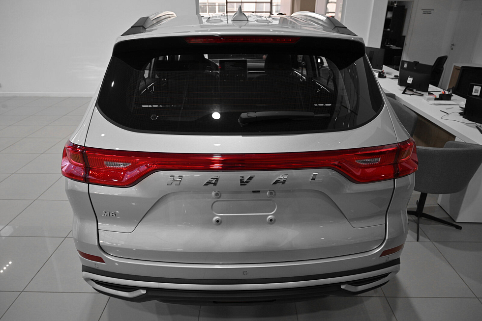 Haval M6 Оптимум, серебряный
