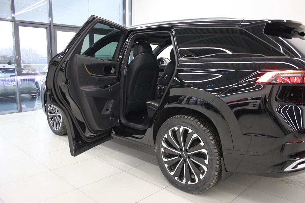 Jaecoo J8 Комфорт, черный