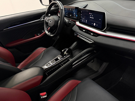Geely Coolray Flagship, 2023 года, пробег 34217 км