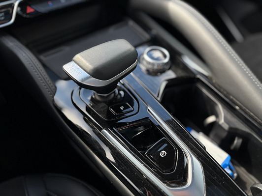 Geely Monjaro Flagship, 2024 года, пробег 55000 км