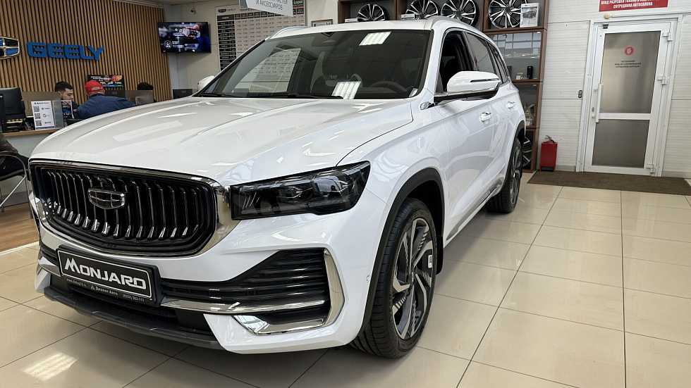 Geely Monjaro Flagship (2023-2025), белый
