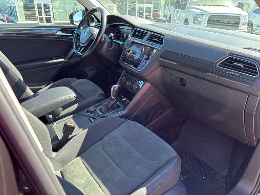Volkswagen Tiguan, 2018 года, пробег 197139 км
