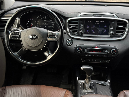 Kia Sorento Prestige, 2019 года, пробег 175443 км