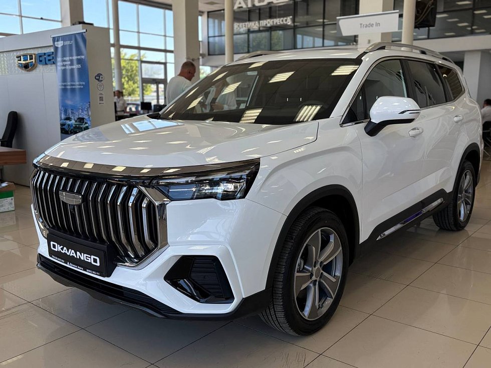 Geely Okavango Флагман, белый