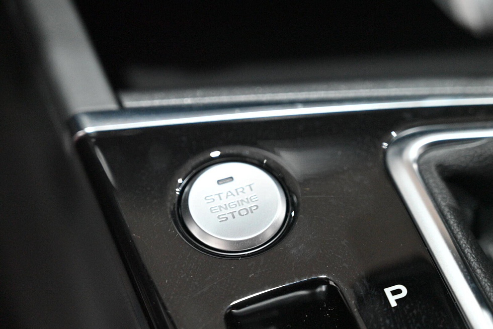 Changan Eado Plus Стандарт, белый