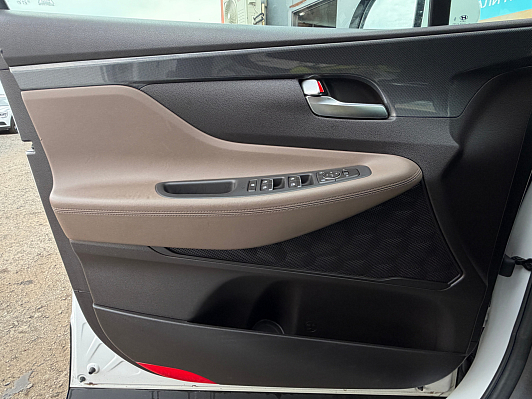 Hyundai Santa Fe Comfort, 2021 года, пробег 93500 км