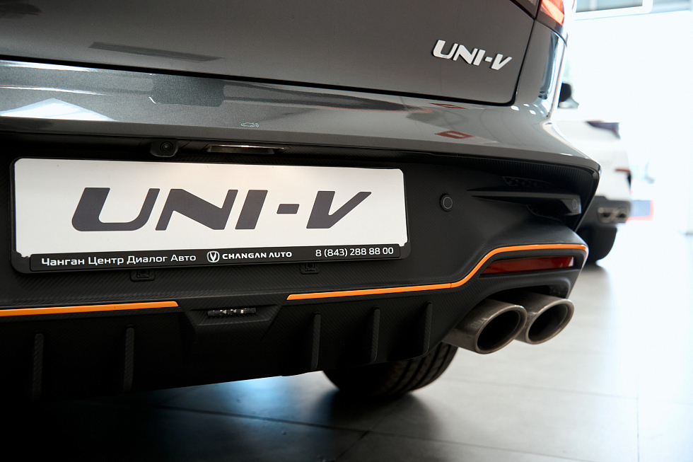 Changan UNI-V Спорт, серый