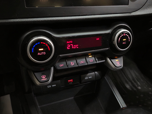 Kia Rio Luxe, 2021 года, пробег 85727 км