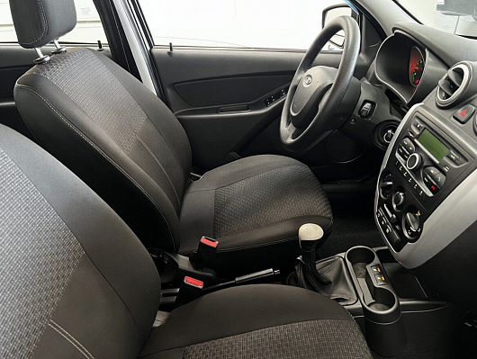 Lada (ВАЗ) Granta Luxe Prestige Glonass 21917-52-00E, 2017 года, пробег 147000 км