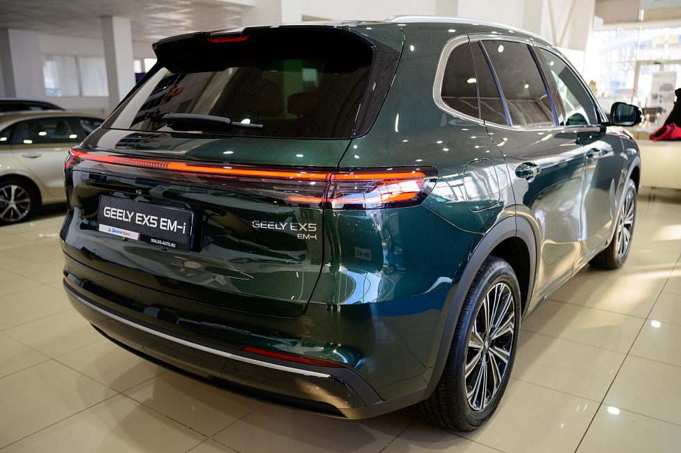 Geely EX5 EM-i Макс, белый