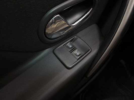 Renault Sandero, 2016 года, пробег 203270 км