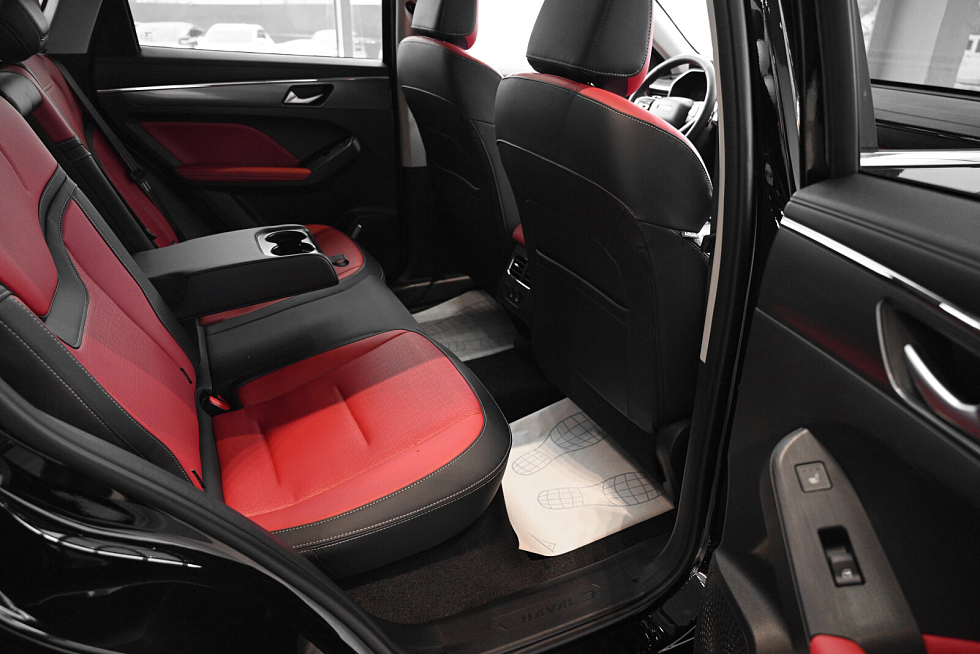 Haval Jolion Премиум, черный