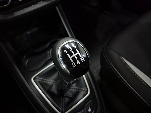 Lada (ВАЗ) Vesta Luxe, 2019 года, пробег 64169 км