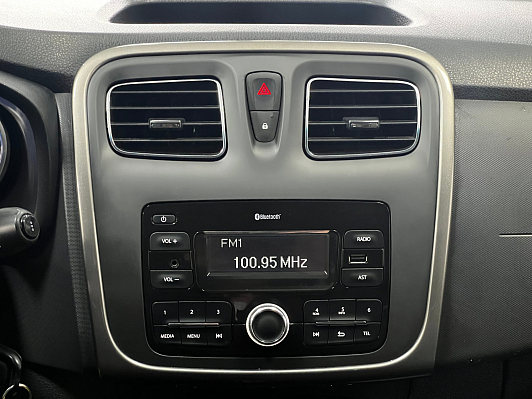 Renault Sandero Stepway Life, 2018 года, пробег 104000 км