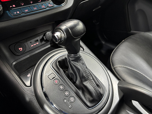 Kia Sportage Luxe, 2012 года, пробег 185864 км