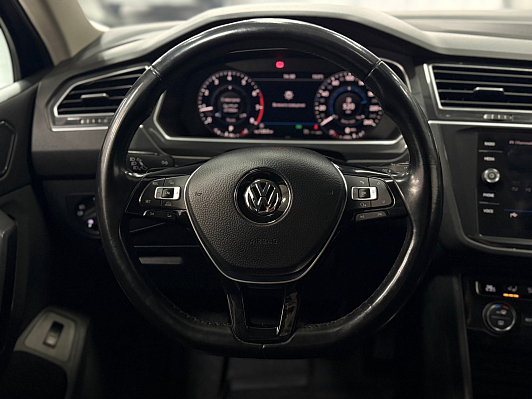 Volkswagen Tiguan Sportline, 2018 года, пробег 97000 км