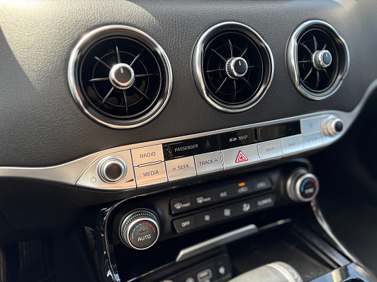 Kia Stinger Luxe, 2019 года, пробег 146883 км