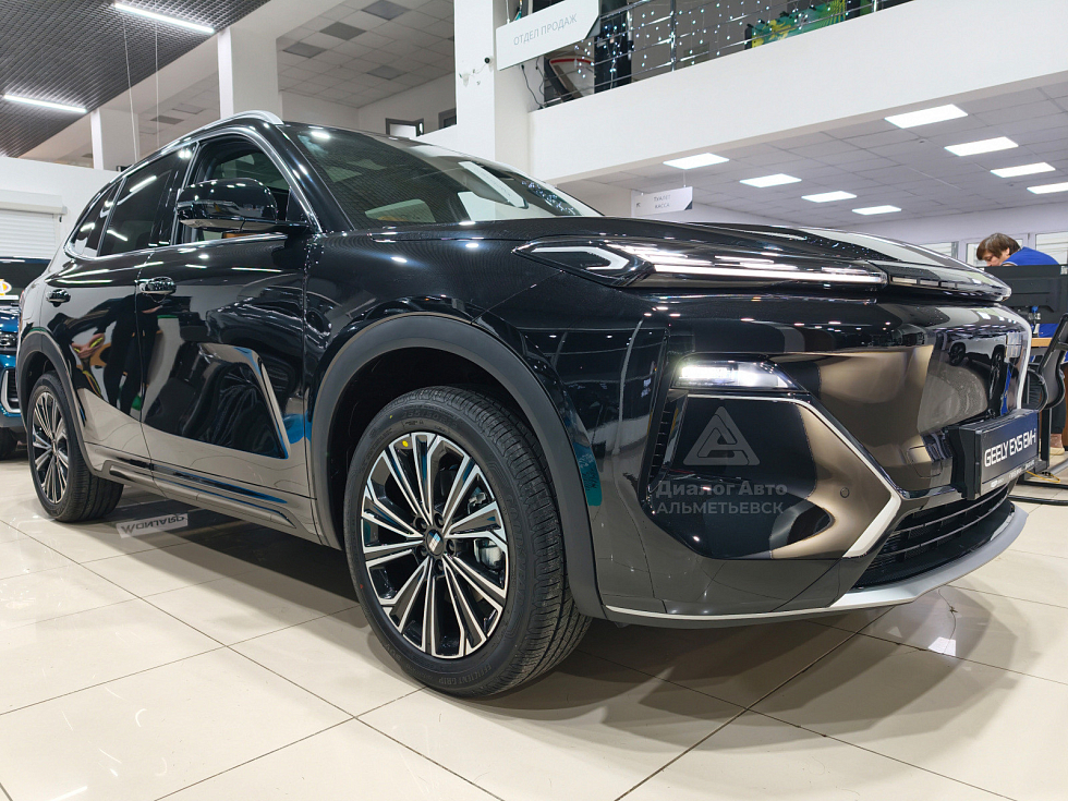 Geely EX5 Гибрид Макс EM-i, черный