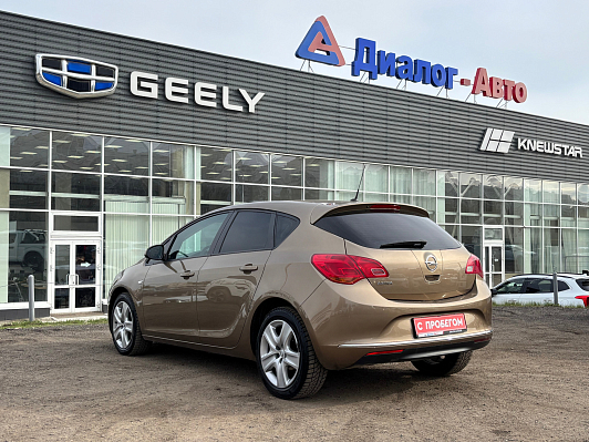 Opel Astra Cosmo, 2012 года, пробег 118801 км