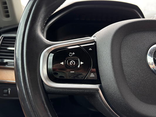 Volvo XC90 Inscription, 2015 года, пробег 97207 км