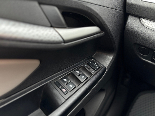 Lada (ВАЗ) Vesta Luxe, 2019 года, пробег 113000 км