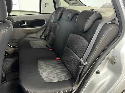 Renault Symbol, 2011 года, пробег 156000 км