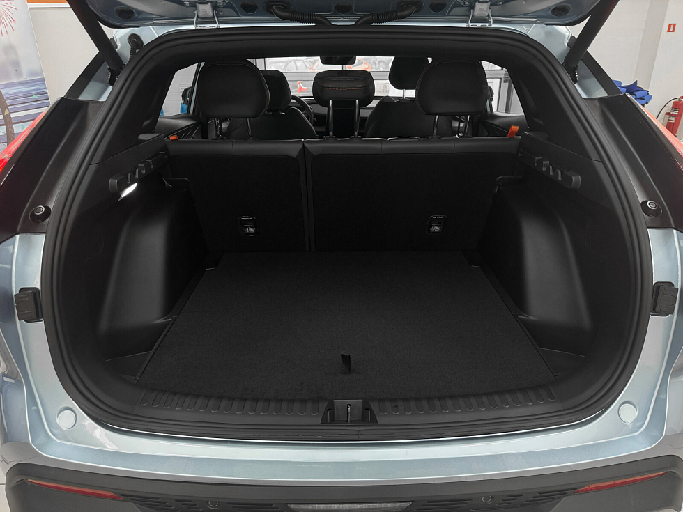 Geely Cityray Флагман, серебряный