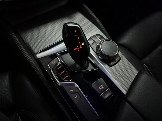 BMW 5 серии, 2019 года, пробег 151507 км