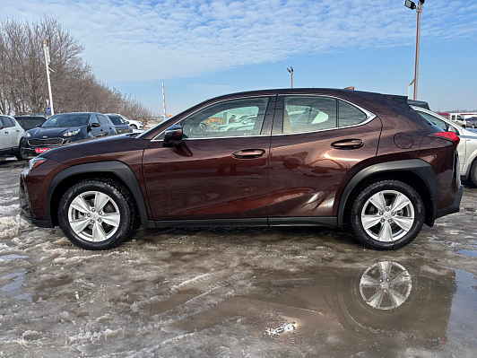 Lexus UX #live, 2019 года, пробег 116848 км