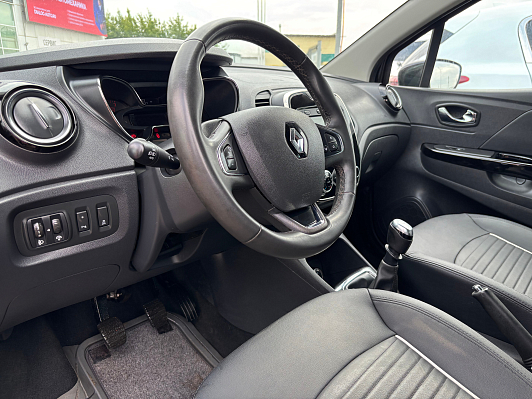 Renault Kaptur Extreme, 2019 года, пробег 32000 км