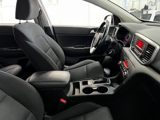Kia Sportage Luxe, 2019 года, пробег 58927 км
