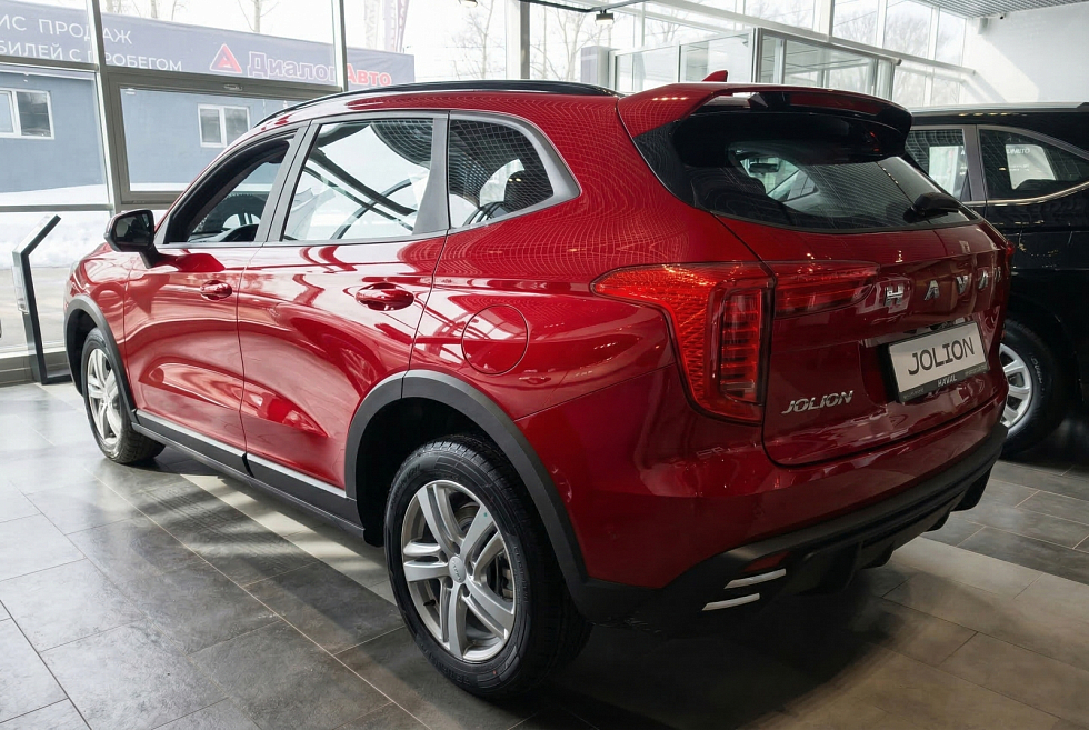Haval Jolion Оптимум, красный