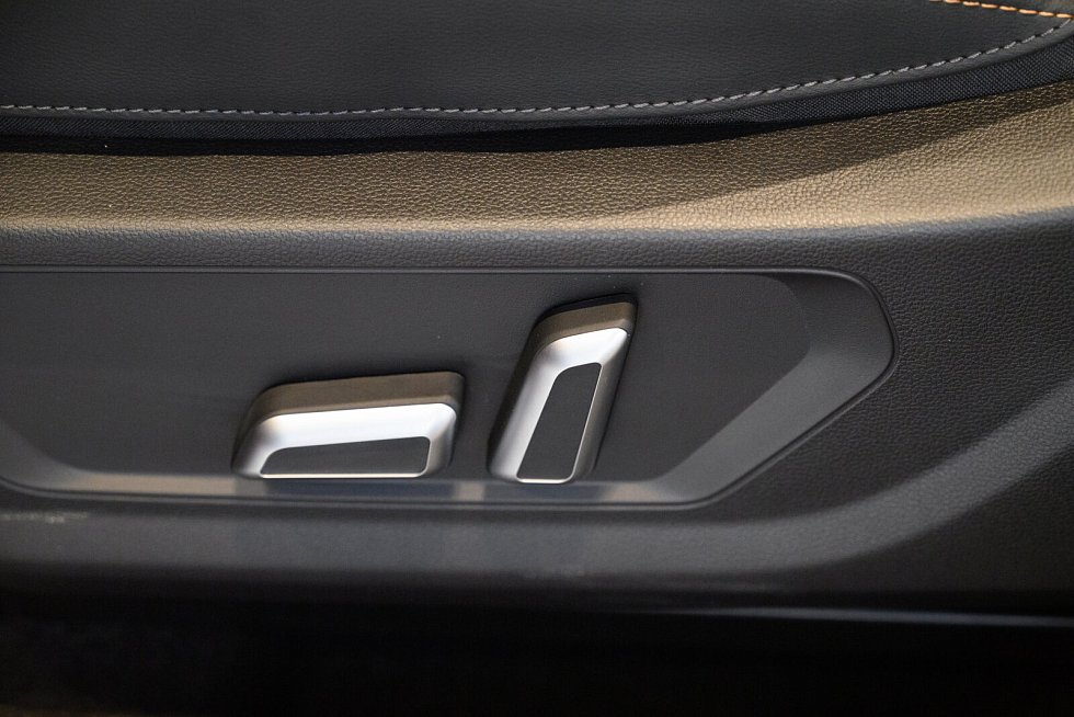 Haval Jolion Техно+, красный