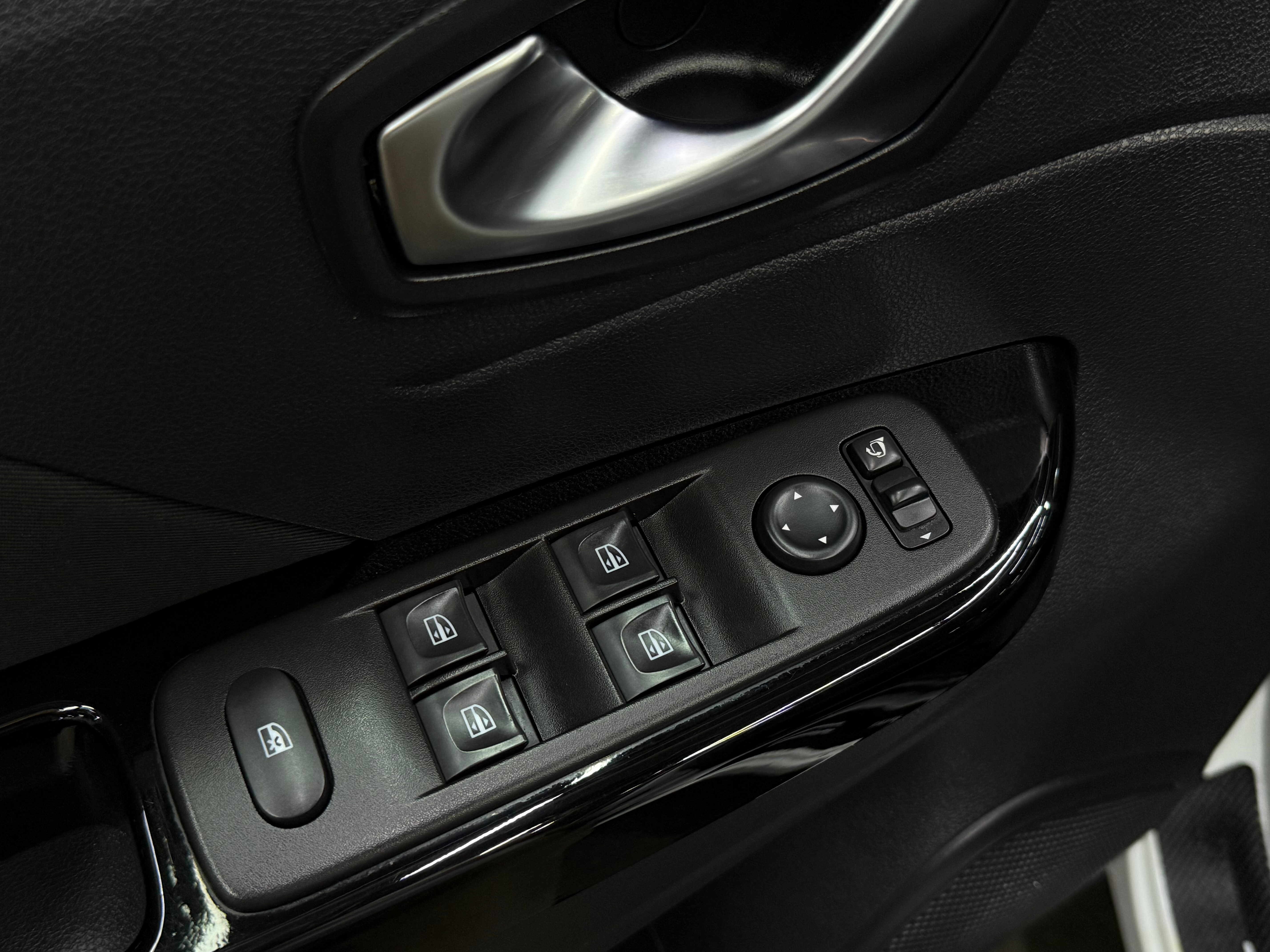 Renault Kaptur Drive, 2020 года, пробег 53077 км
