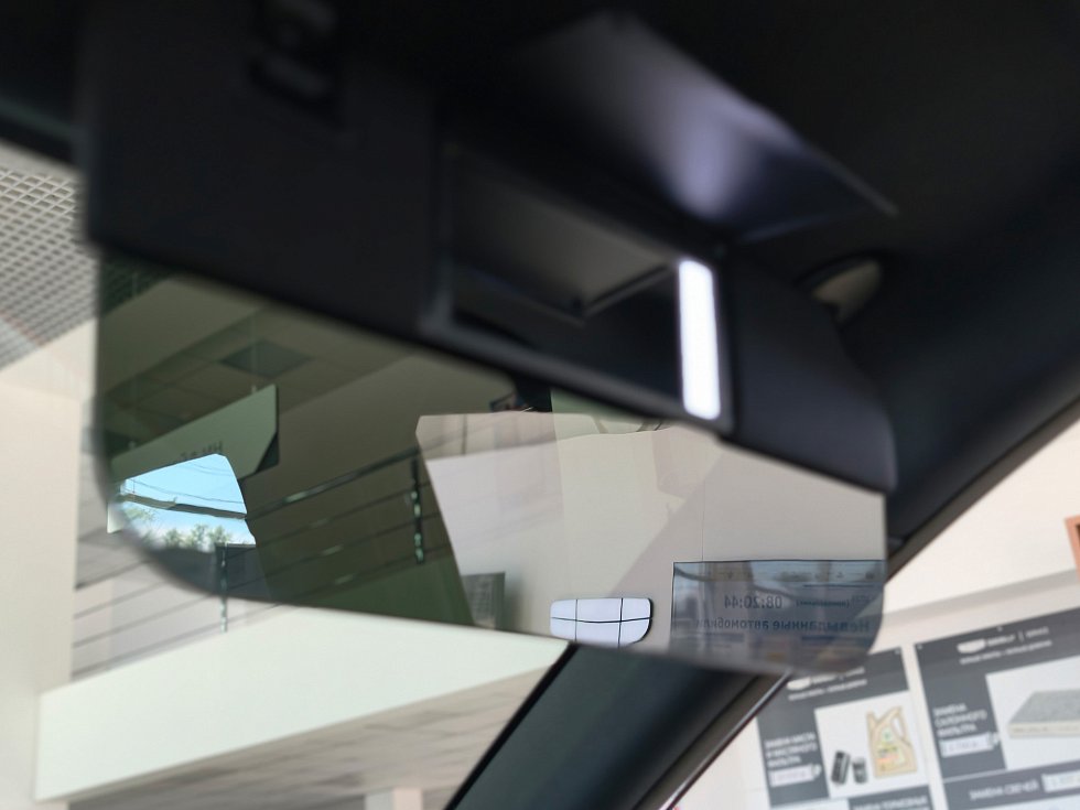 Geely Coolray Спорт, белый