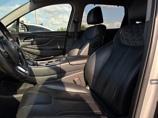 Hyundai Santa Fe Prestige 7 мест + Smart Sense, 2022 года, пробег 110600 км