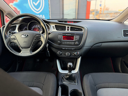 Kia Ceed Comfort, 2014 года, пробег 151000 км