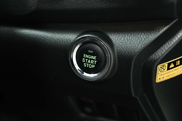 Toyota ISis, 2012 года, пробег 221686 км