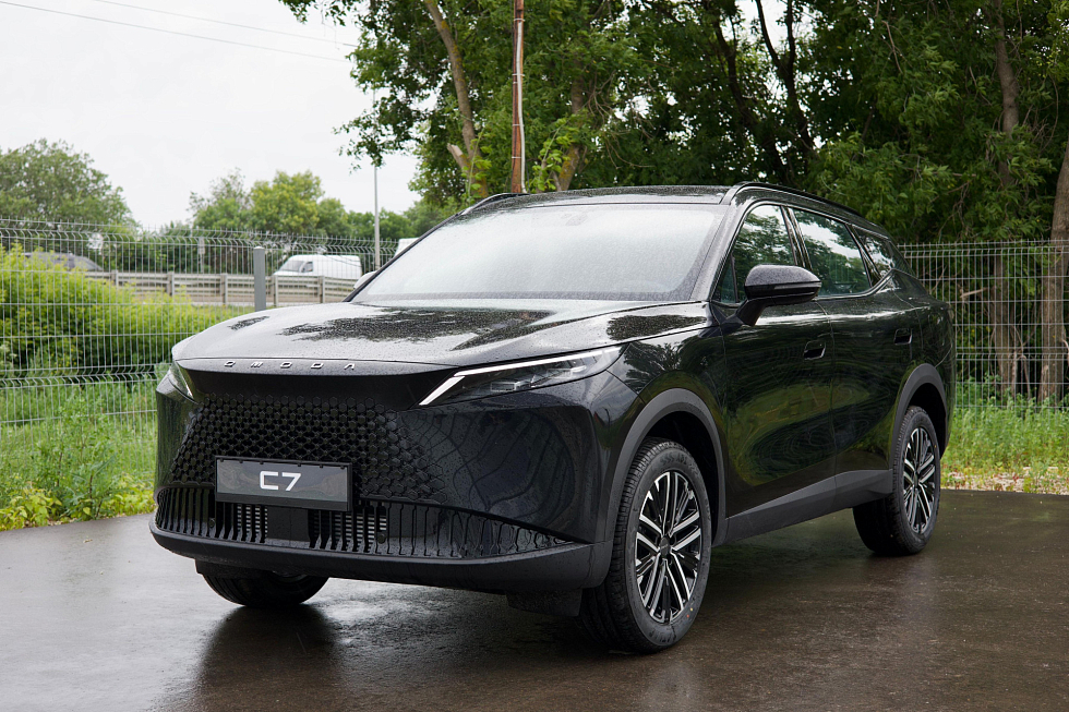 Omoda C7 , черный
