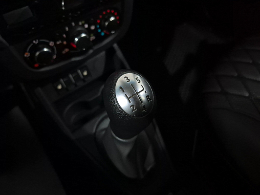 Lada (ВАЗ) Largus Luxe 5 мест, 2022 года, пробег 76800 км