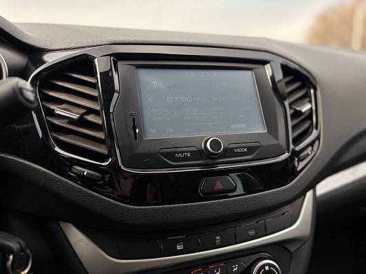 Lada (ВАЗ) Vesta Luxe, 2019 года, пробег 113000 км