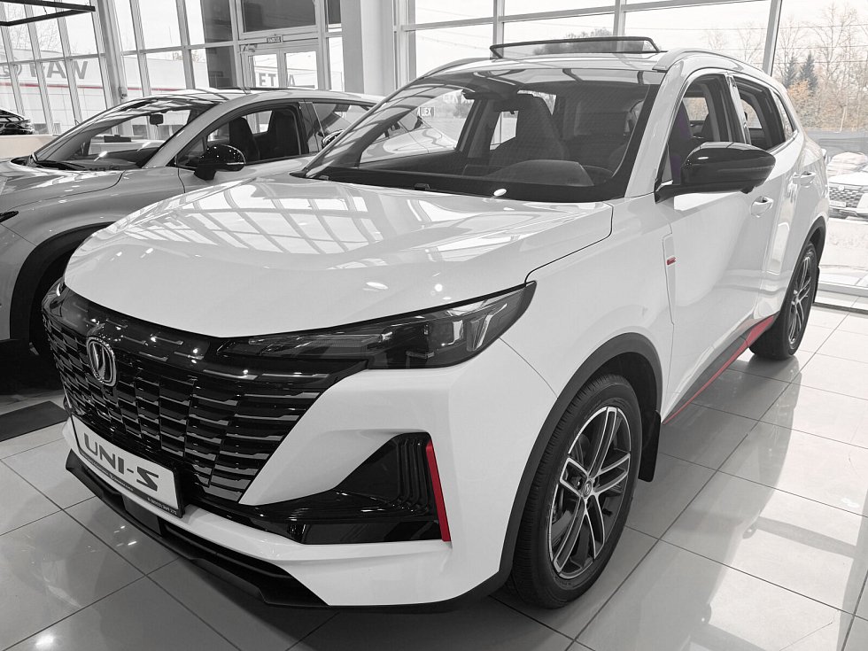 Changan UNI-S Техно, белый
