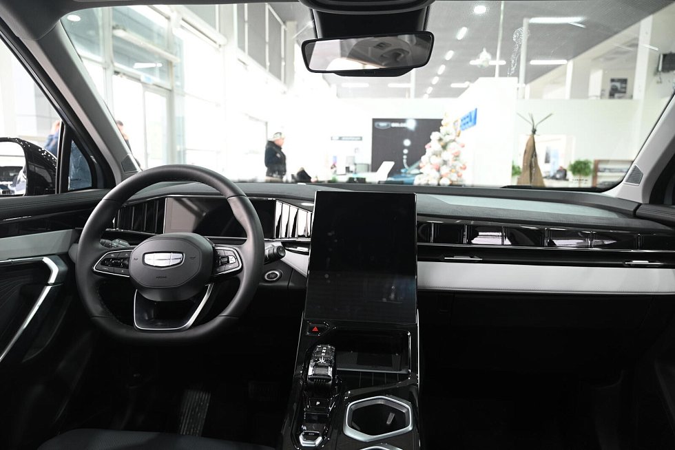 Geely Atlas Люкс, голубой