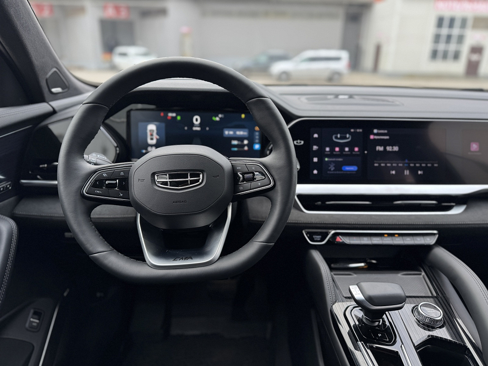 Geely Monjaro Flagship, белый